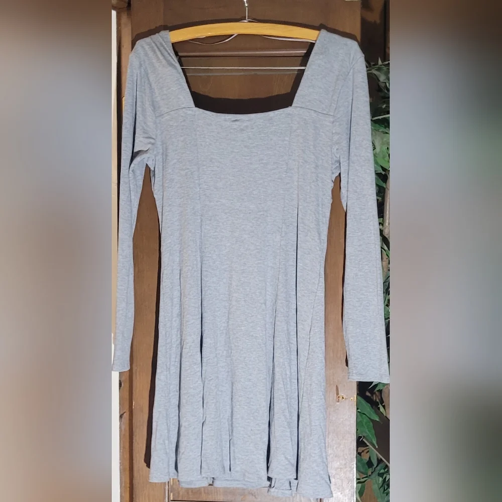 Grey Ribbed Dress - Picture 5 of 6